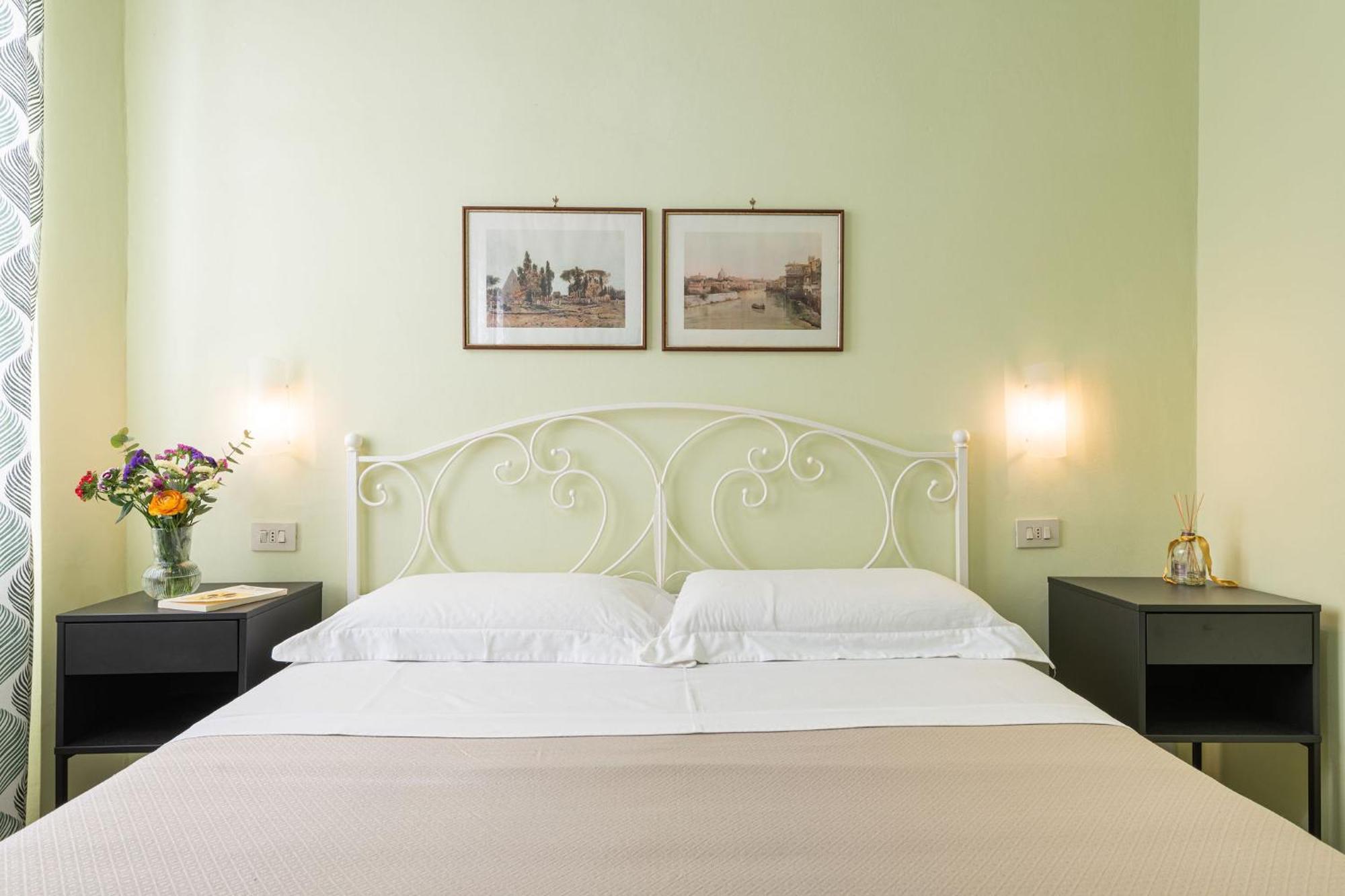 Cadorna Rooms In Флоренция Экстерьер фото