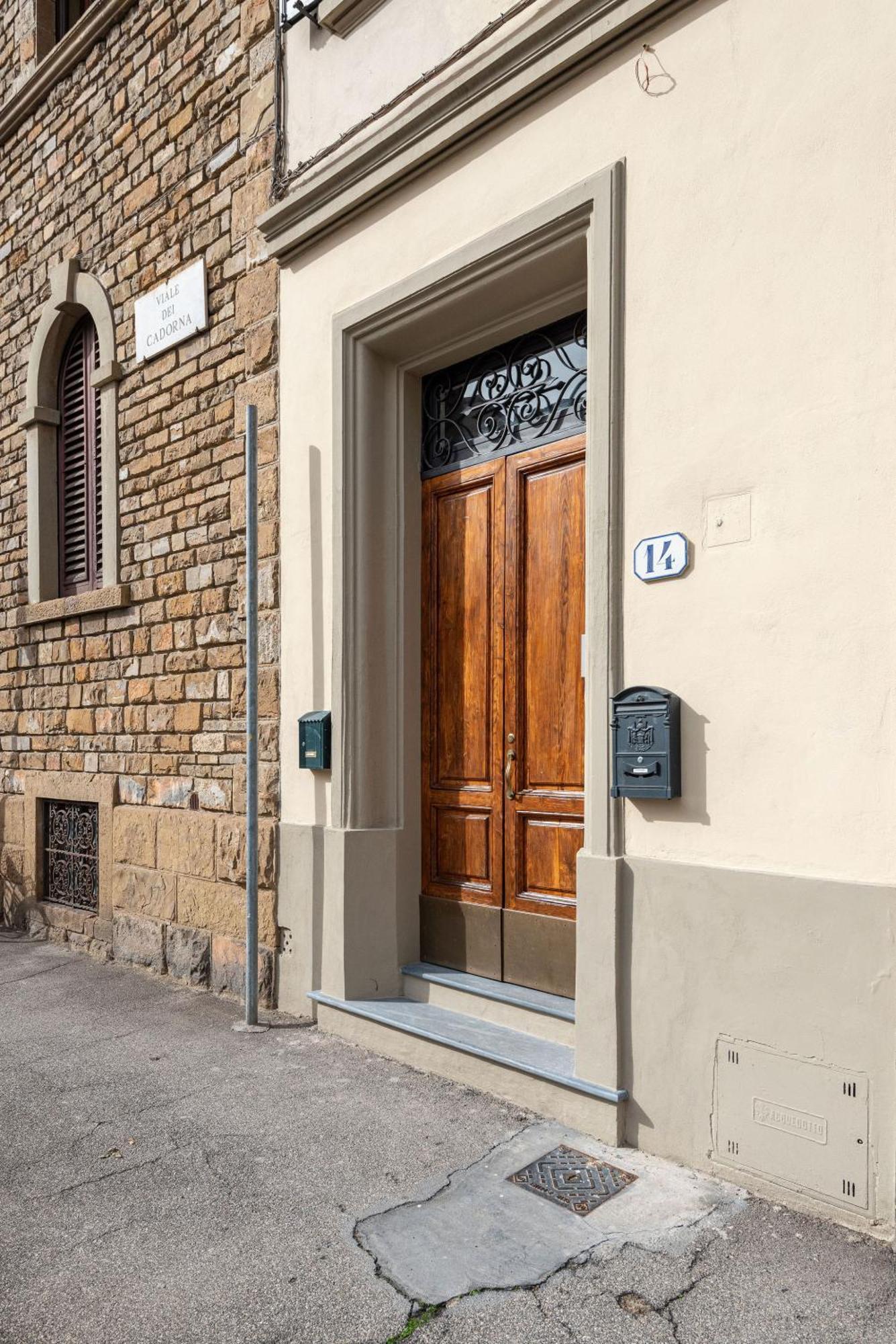 Cadorna Rooms In Флоренция Экстерьер фото