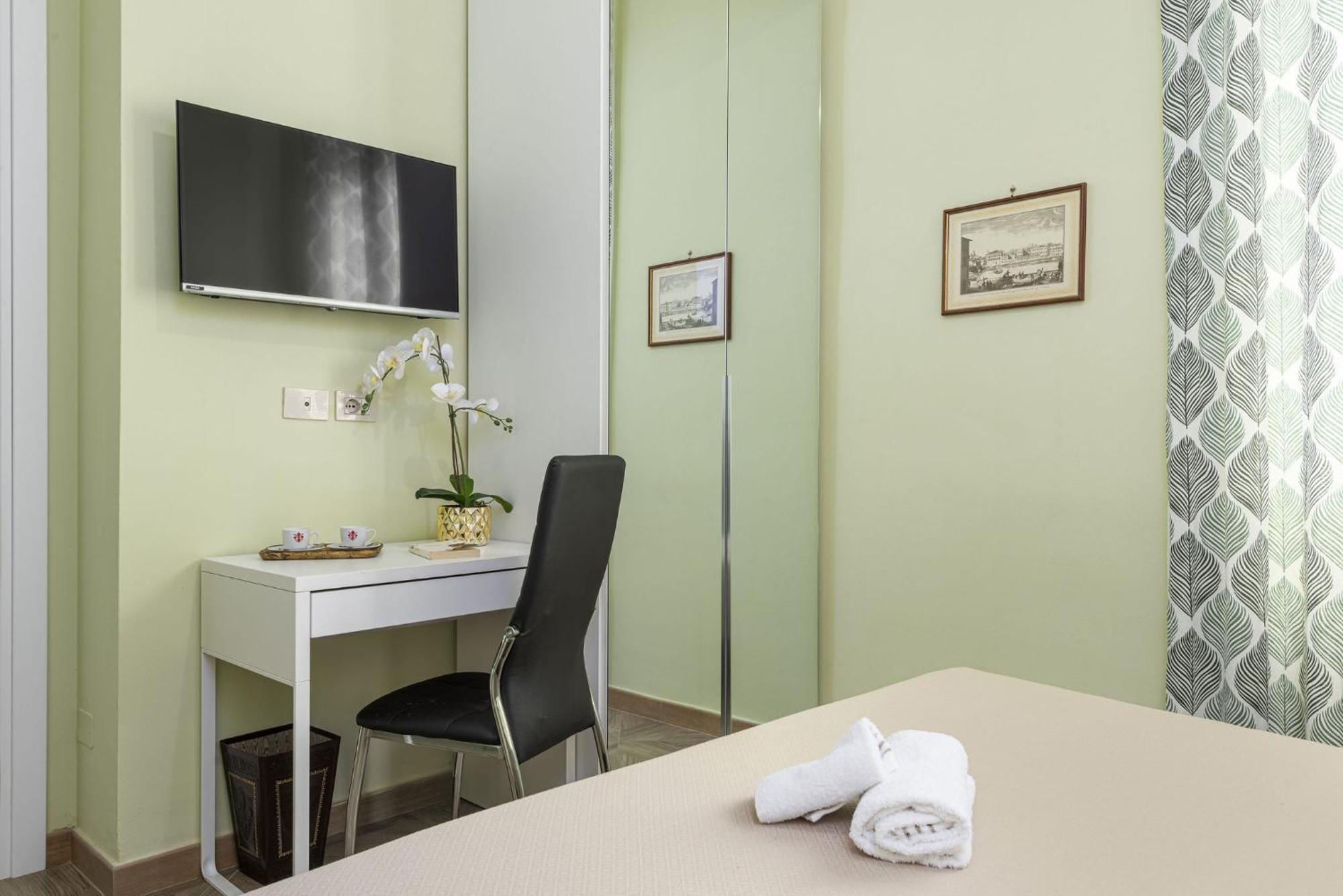Cadorna Rooms In Флоренция Экстерьер фото