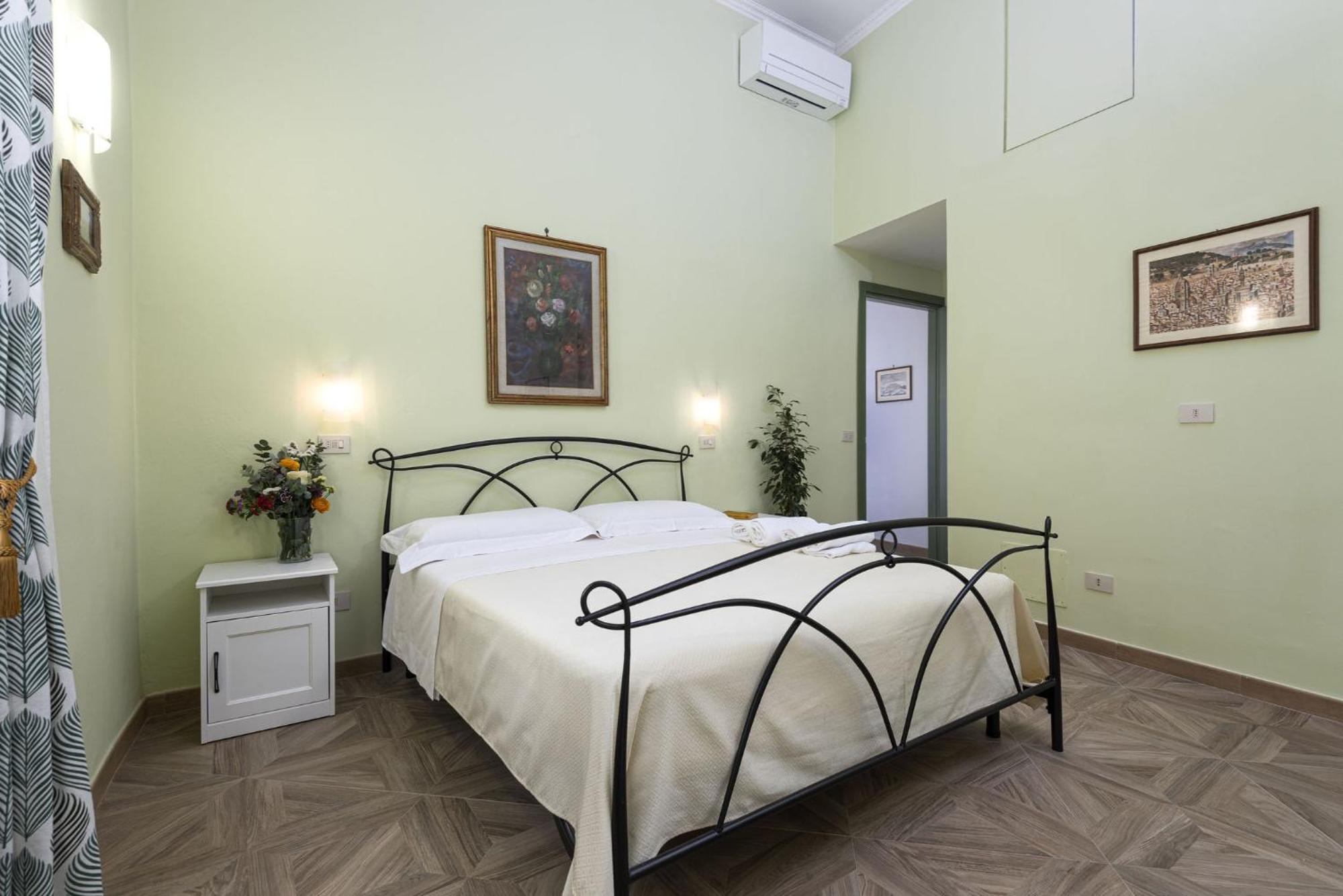 Cadorna Rooms In Флоренция Экстерьер фото