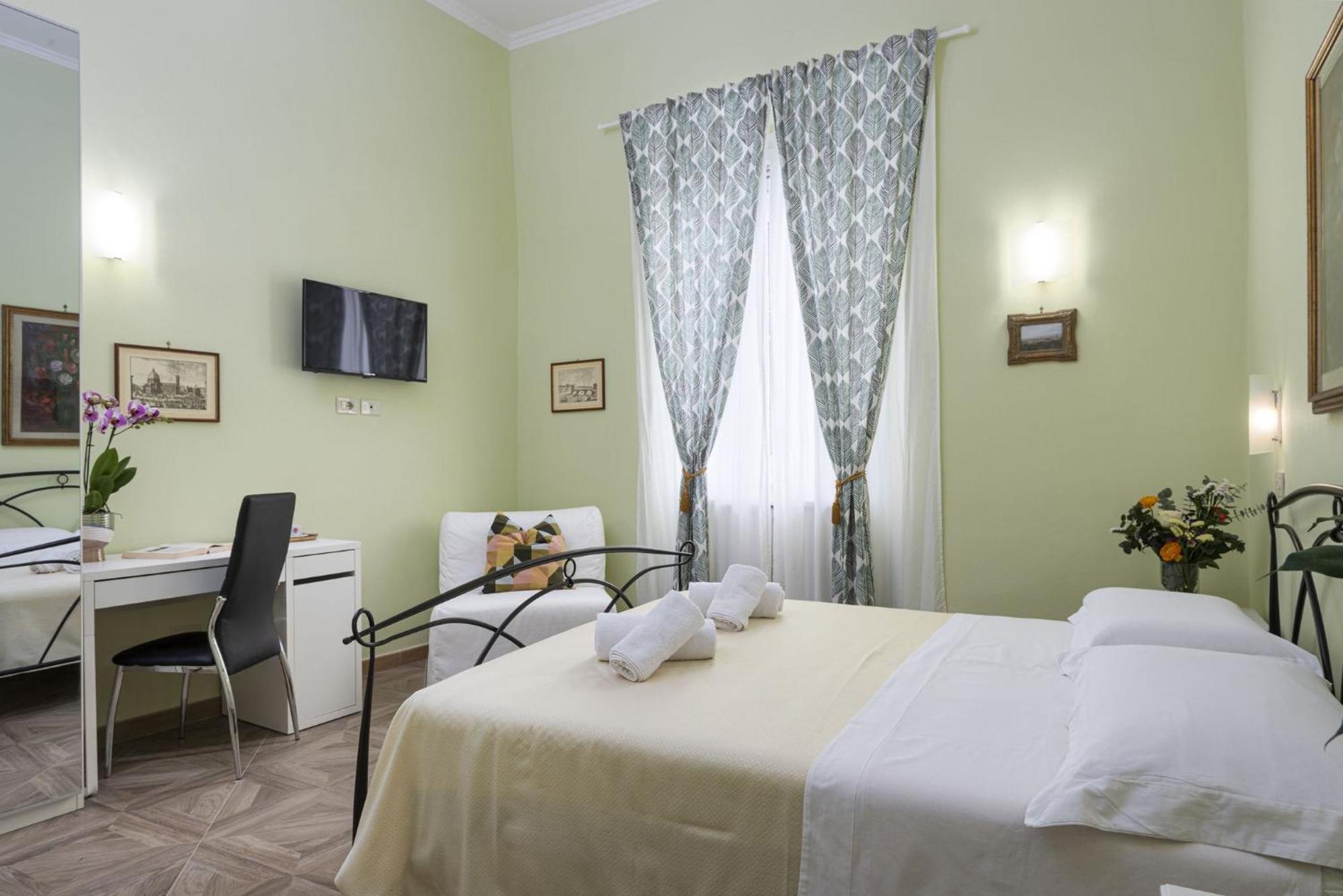 Cadorna Rooms In Флоренция Экстерьер фото
