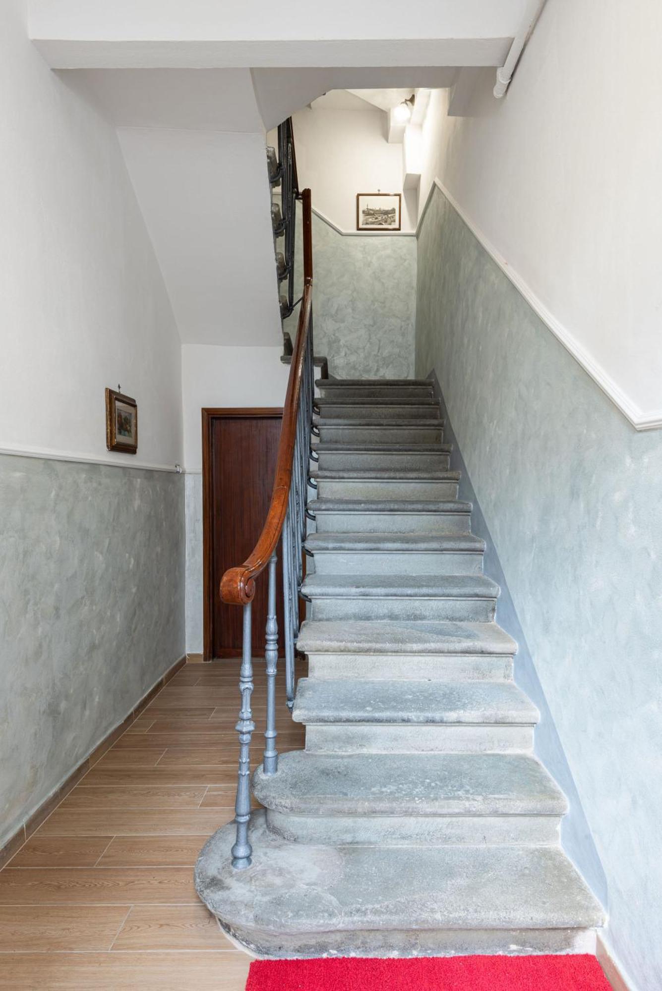 Cadorna Rooms In Флоренция Экстерьер фото