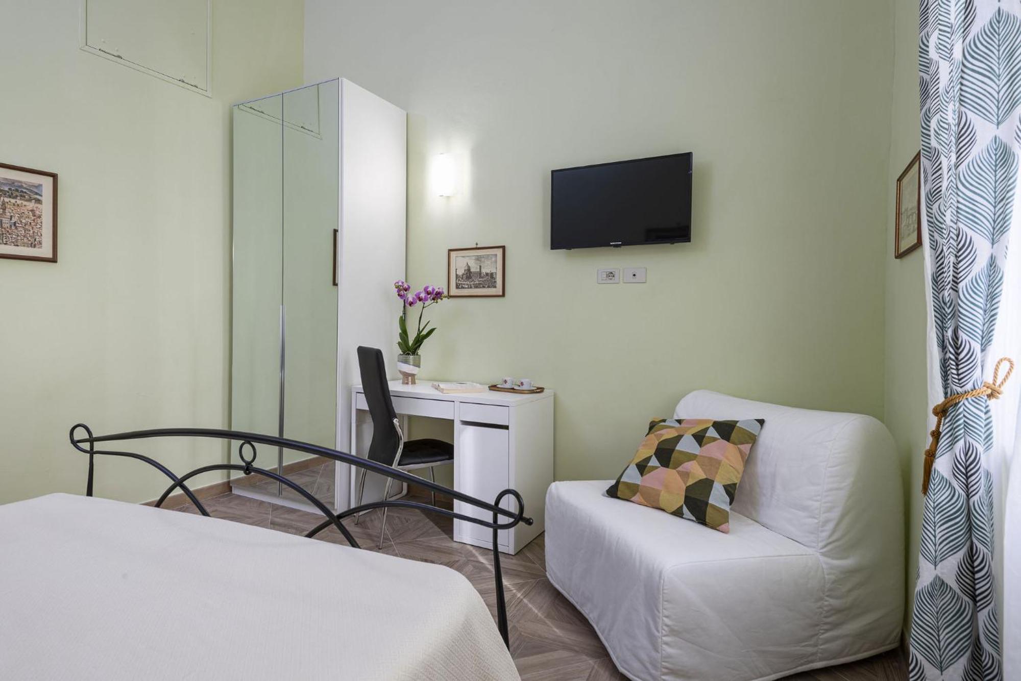 Cadorna Rooms In Флоренция Экстерьер фото